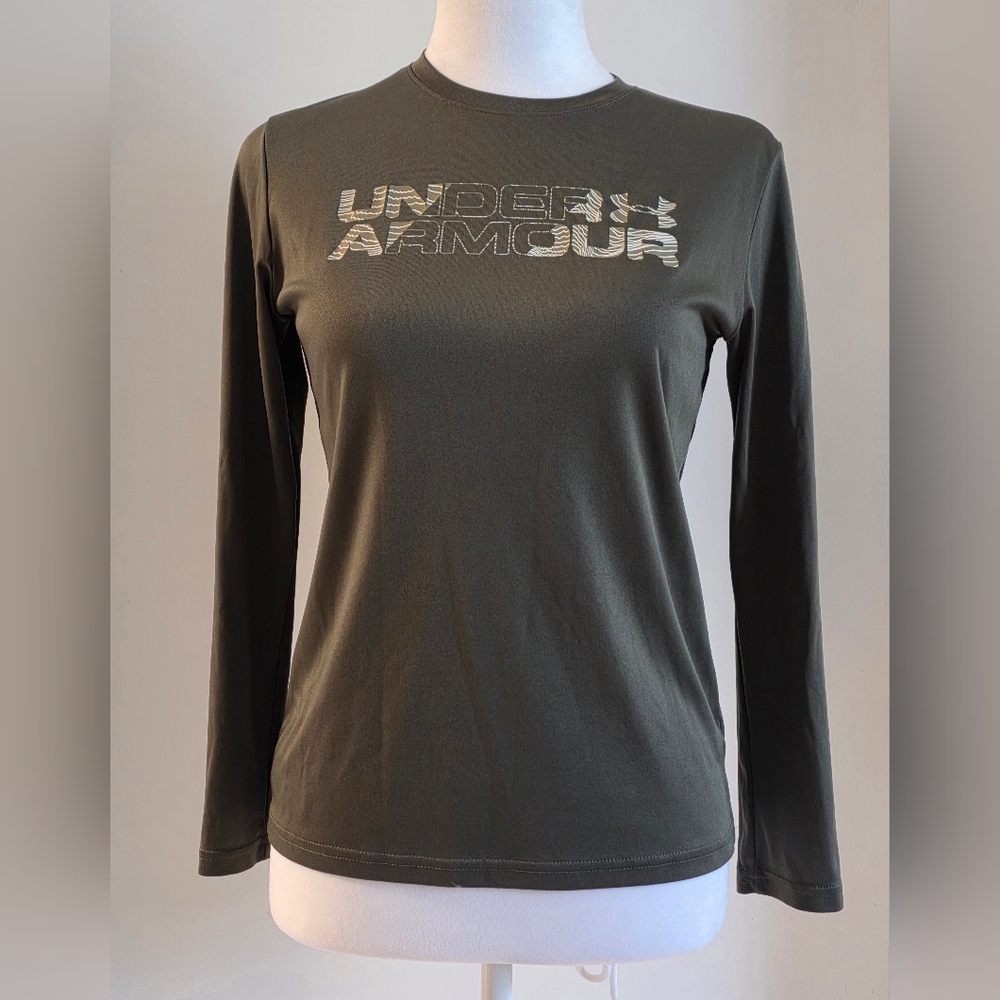 Under Armour Sz Medium Heat Gear Longsleeve Shirt